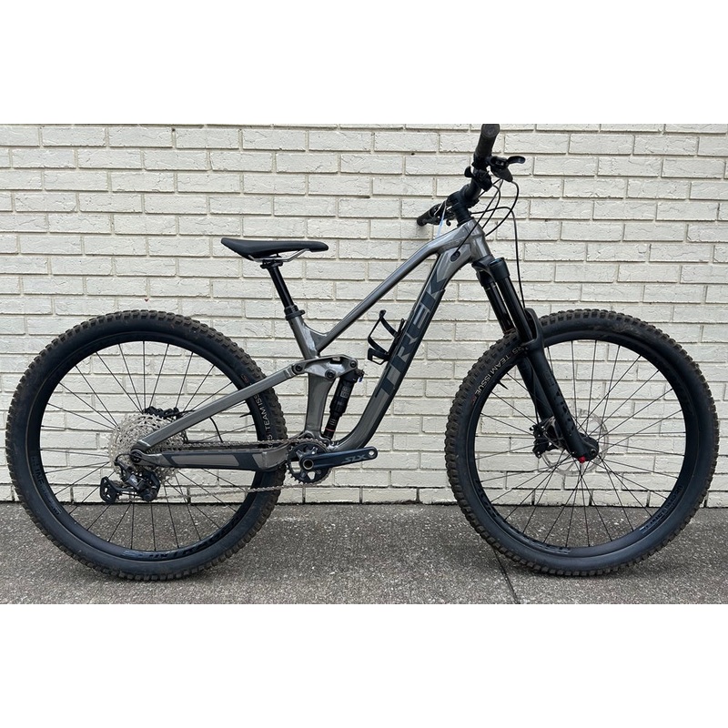 DEMO – 2025 Trek Slash 7 Gen 5 – Small