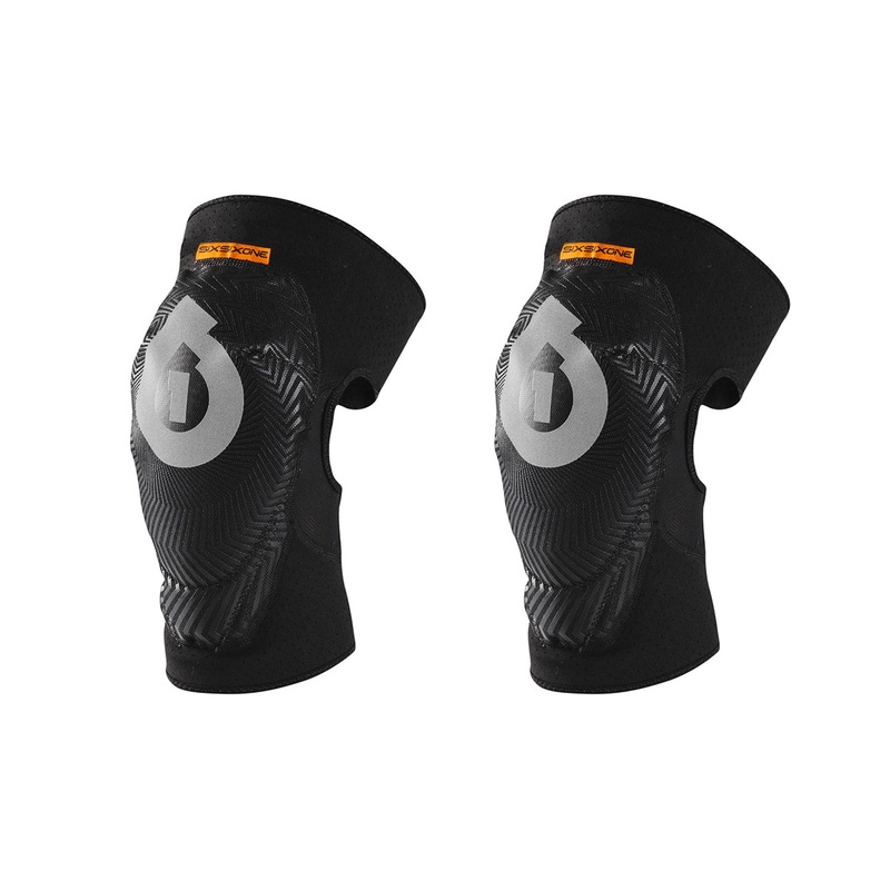 661 Comp AM Knee Pads – Black Black Small
