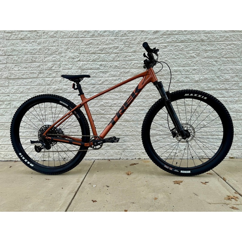 DEMO – 2025 Trek Marlin 7 Gen 3 – Large #7