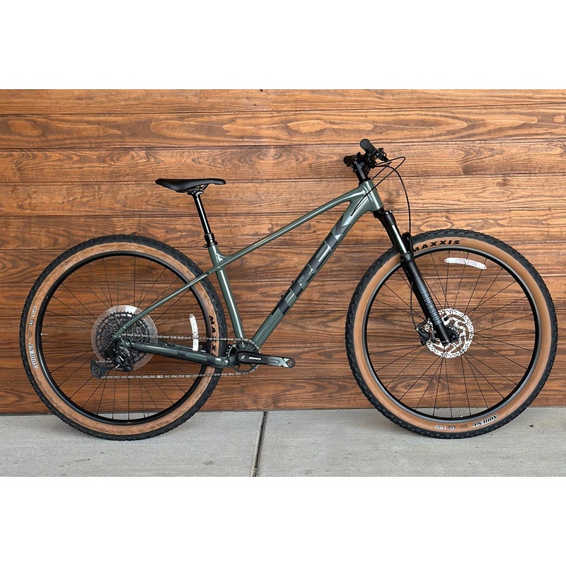 DEMO – 2025 Trek Marlin 7 Gen 3 – Small OM